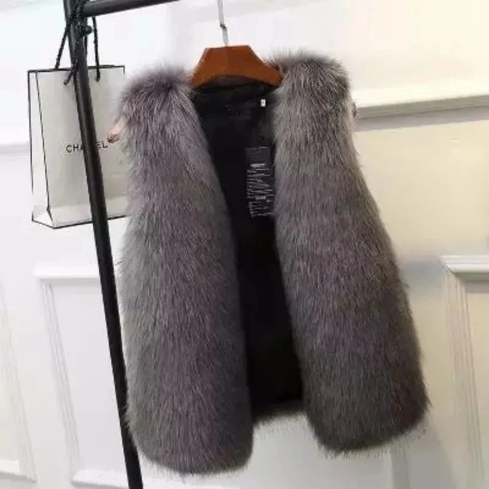 New Female Waistcoat Faux Fox Fur Overcoat Winter